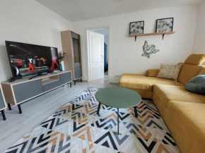 Lovely Apartment Near City Center (w/ Parking)